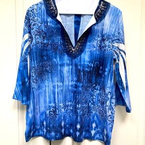 Blue blouse with sequin details